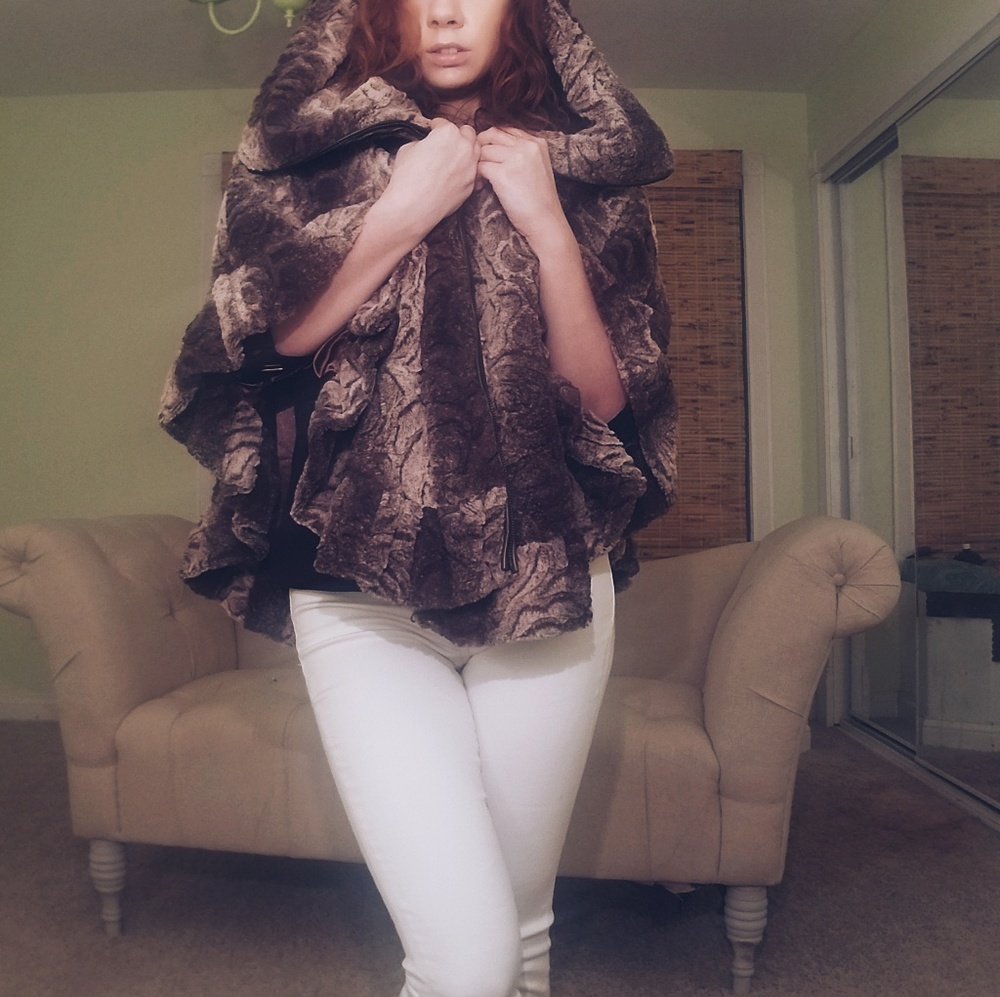 Chinchilla Poncho
